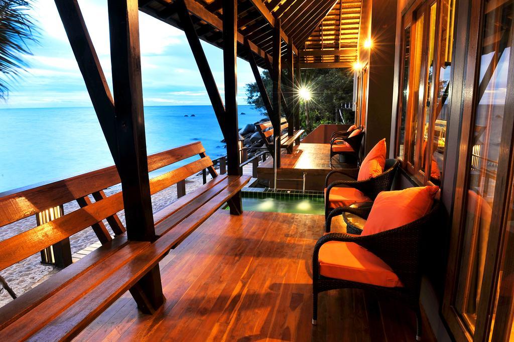 Club Hotel