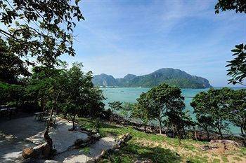 Phuphaya Seaview - Adult Only Resort 3*