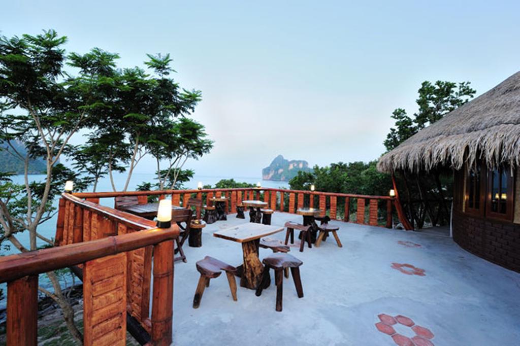 Phuphaya Seaview - Adult Only Resort Phi Phi Don