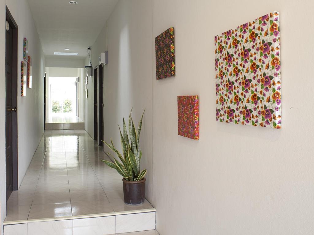 Bed & Breakfast Les Fleurs House 2*