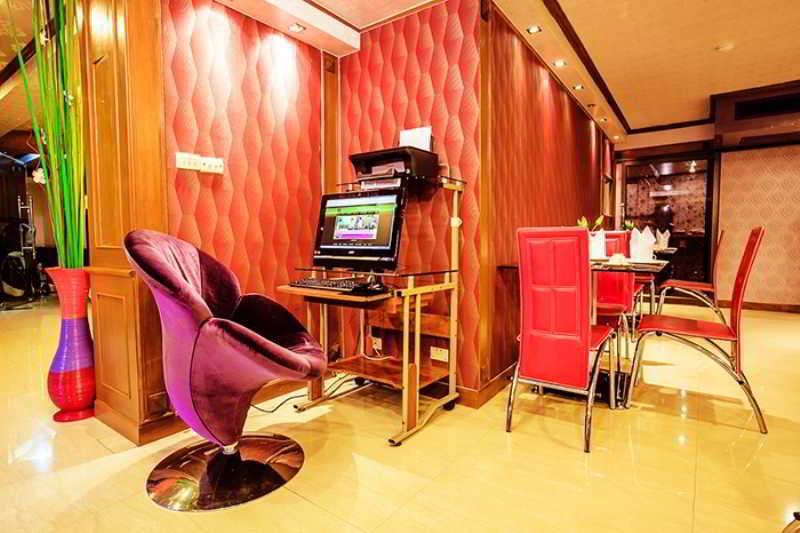 Hotel Oyo 796 Paradise Sukhumvit 3*