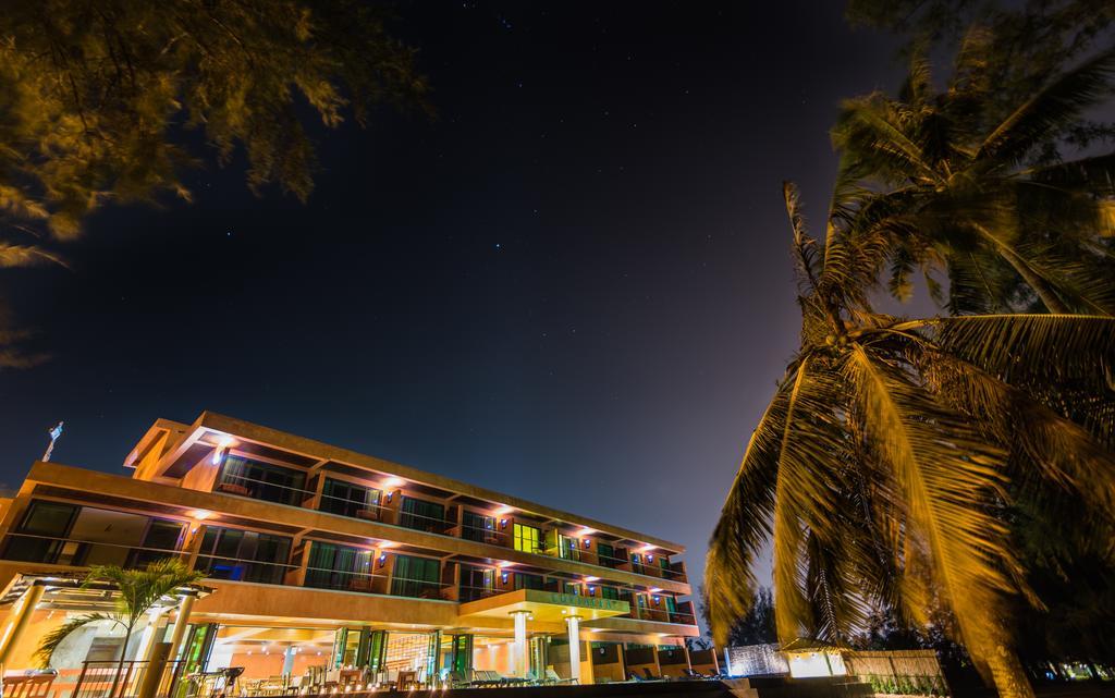 Coriacea Beachfront Boutique Phuket - Sha Hotel Mai Khao