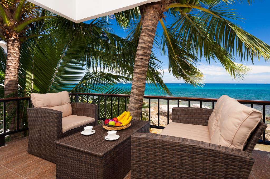 Simple Life Cliff View