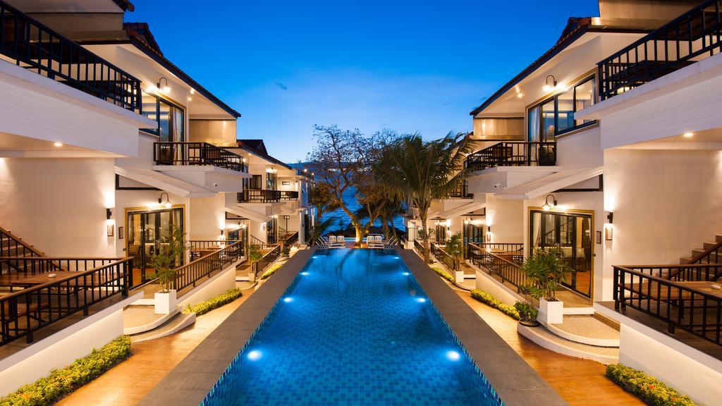 Simple Life Cliff View 3*