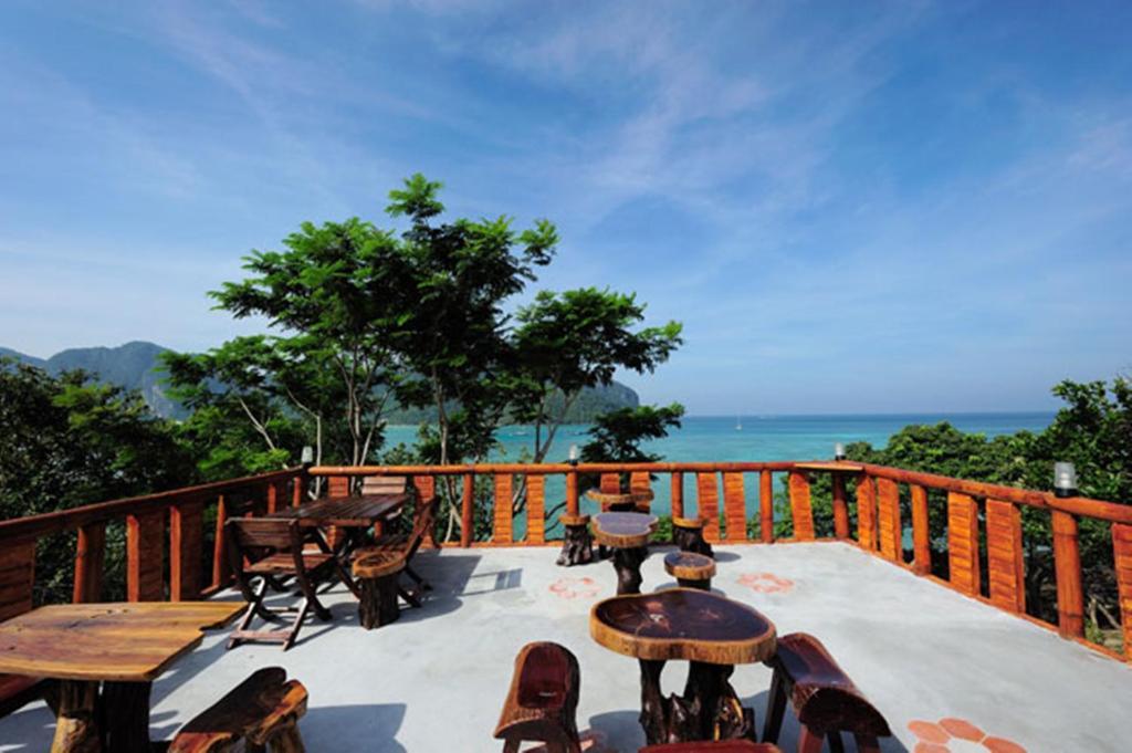 Phuphaya Seaview - Adult Only Resort