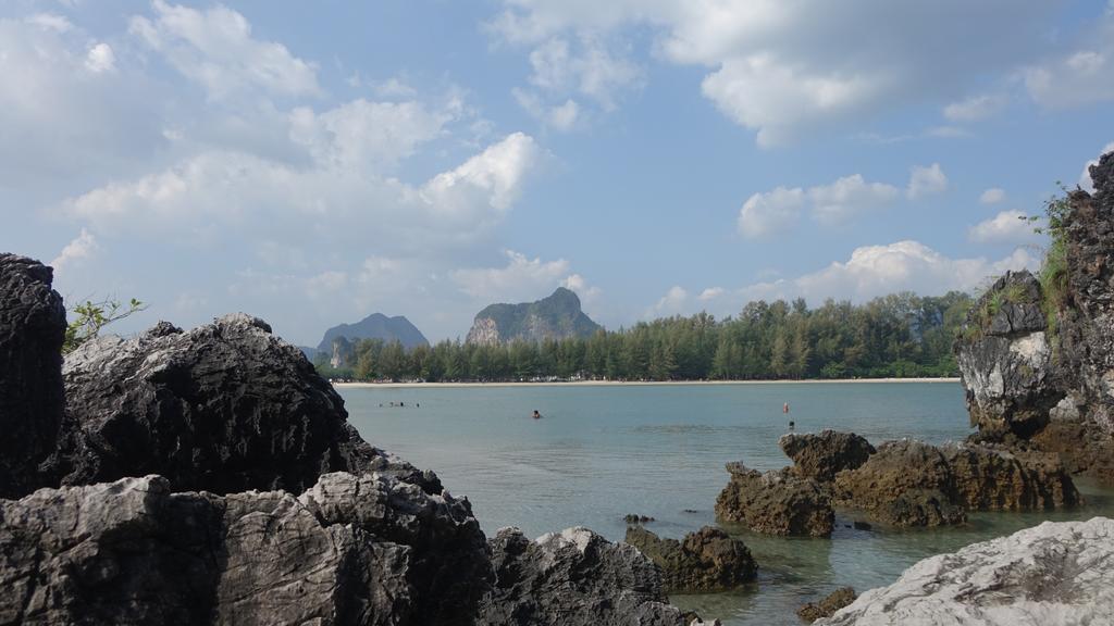 The Lazy Bar And Ao Nang
