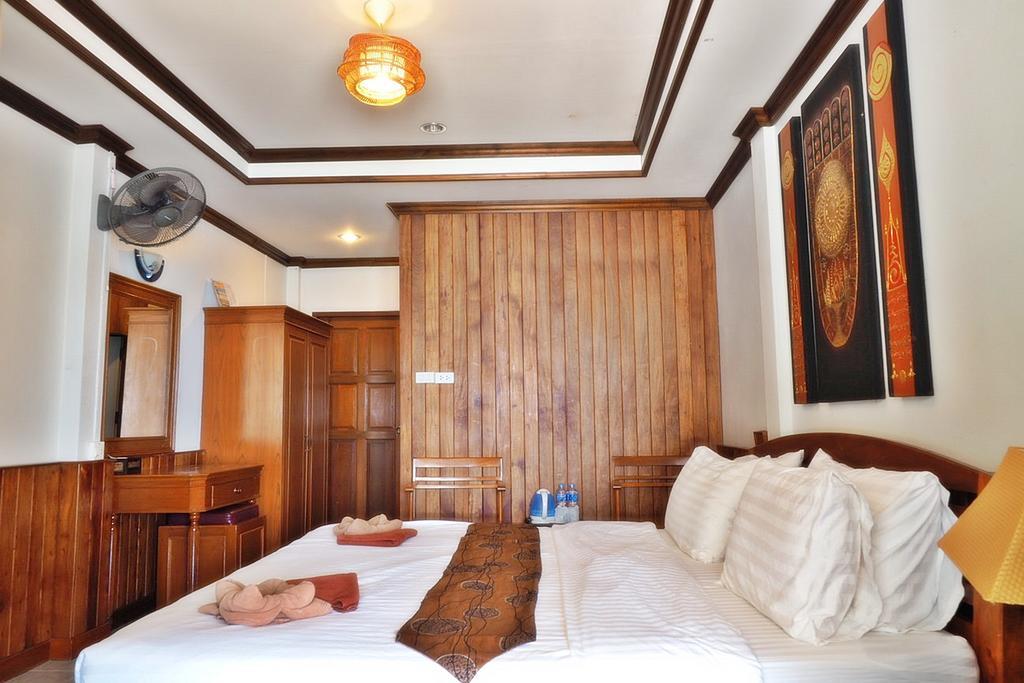 Resort Blue Diamond