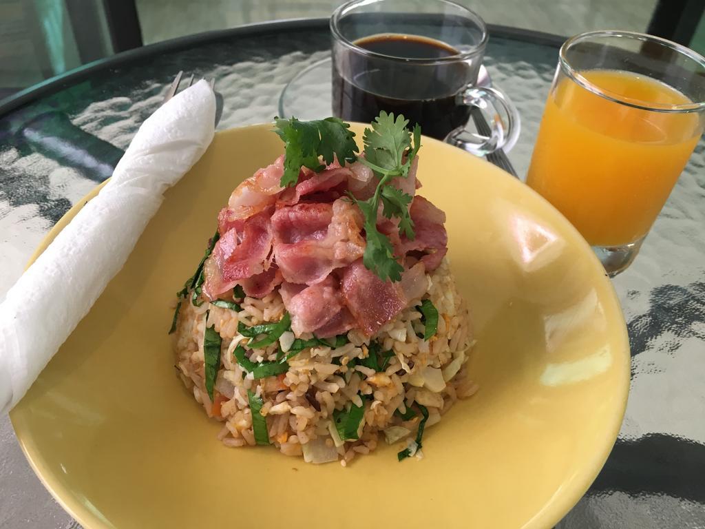 Wandee Khao Lak