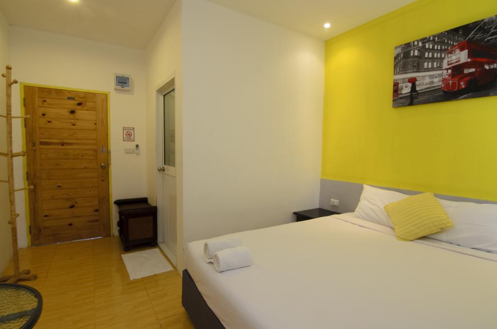 Hostel Room Hostel Thalang