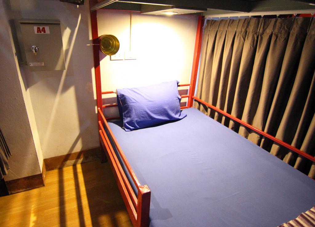 Hostel Sleep *