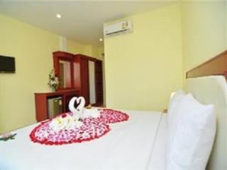 Hotel Oyo 75361 Phuket Airport Sonwa 3*