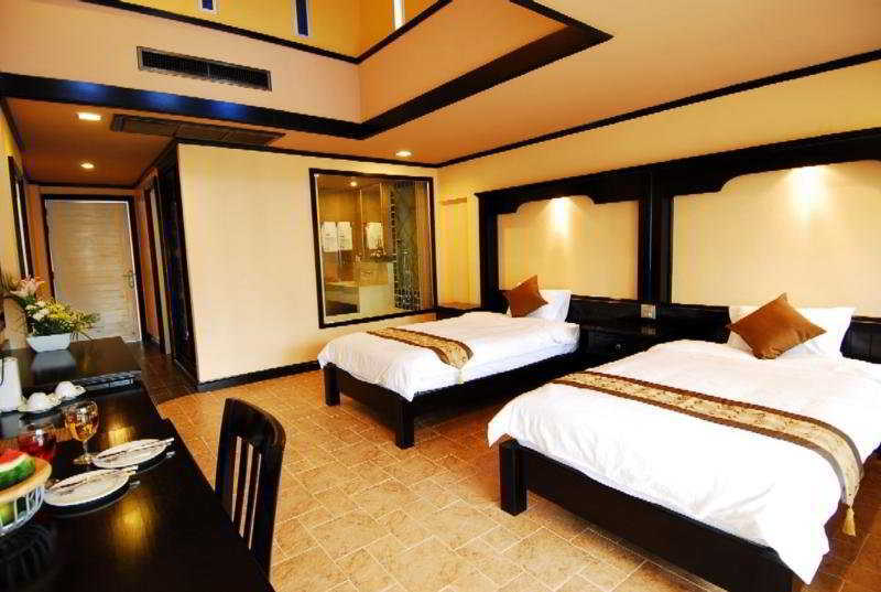 Resort Montra 4*