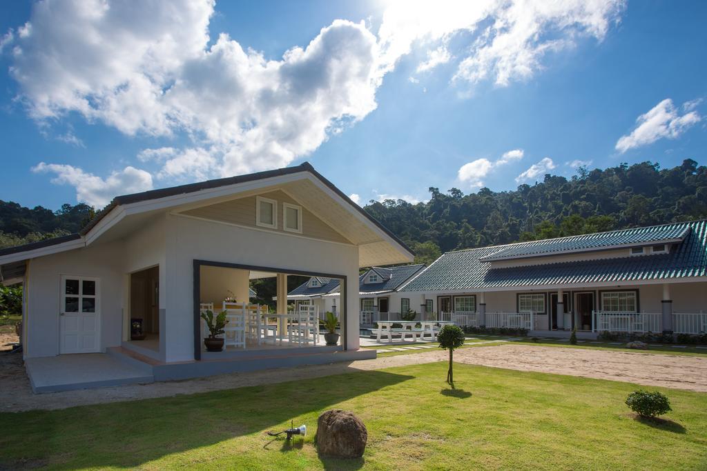 Resort Suksompong Khao Lak