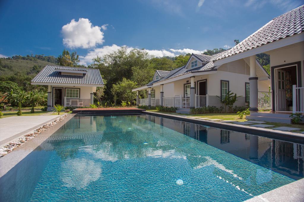 Resort Suksompong