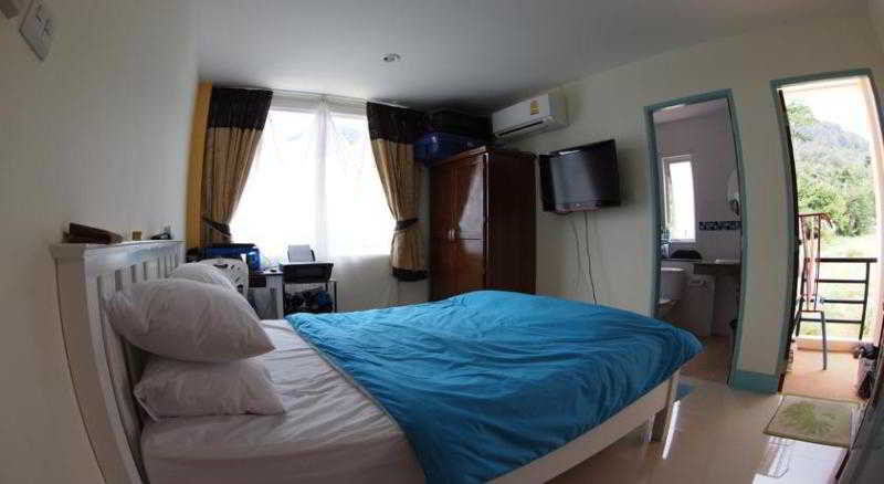 Aparthotel J 2*