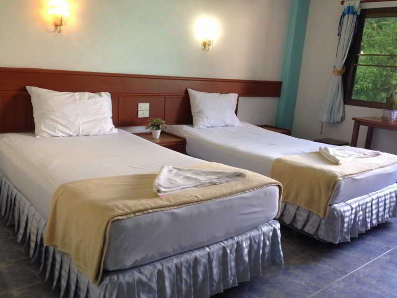 Aparthotel J 2*