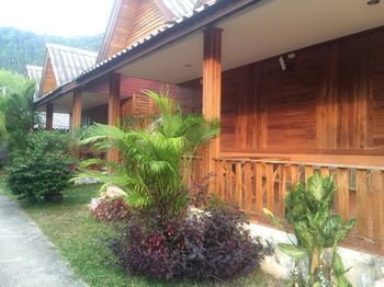 Apartment Poonsap Ban Ai Dao