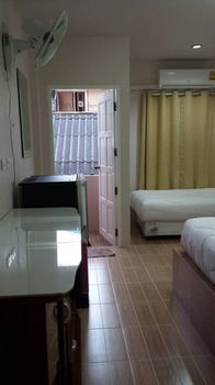 Hostel Sairee Center *