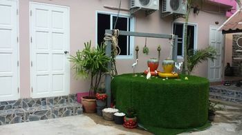 Hostel Sairee Center