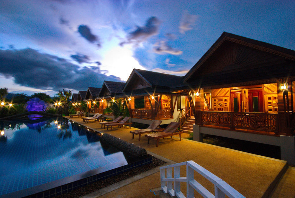 Sangsawan Palace Khaolak 3* Khao Lak