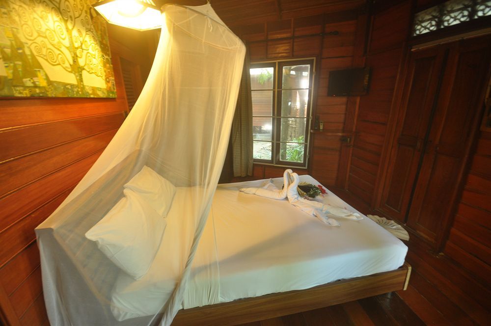 Baia Baia Resort 2*