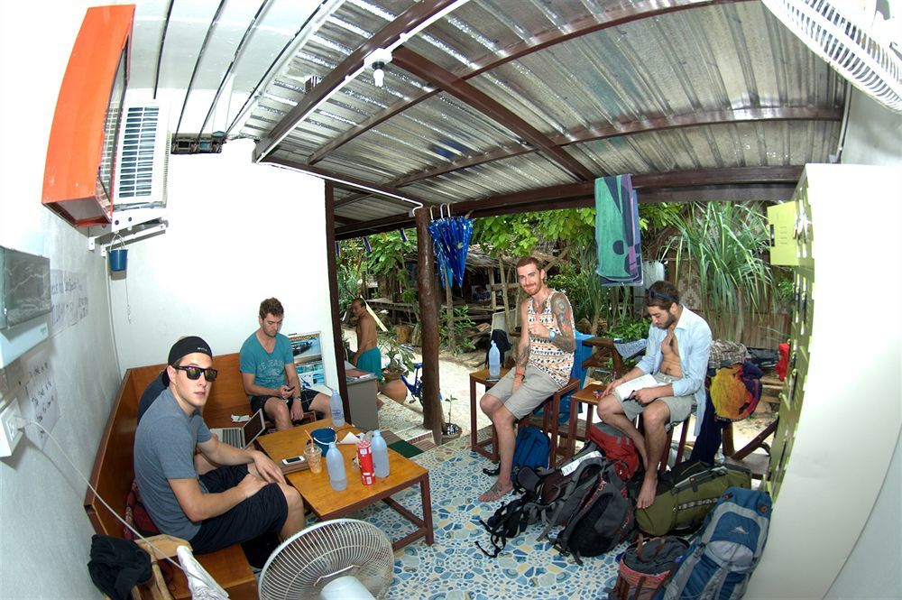 Backpacker Hostel *