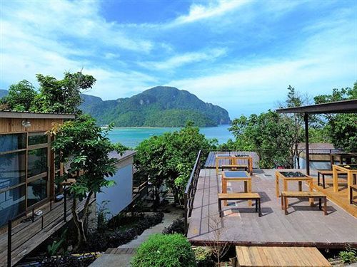 Sea Sky Phi Phi Don