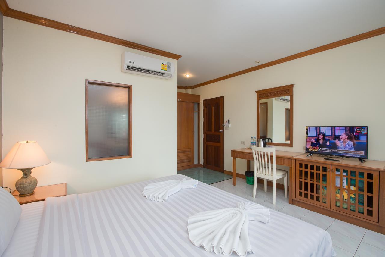Baan Phil Hotel