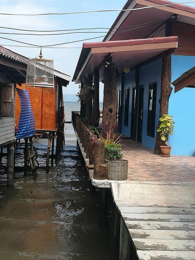 Guest house Chomlay & Restaurant 2*