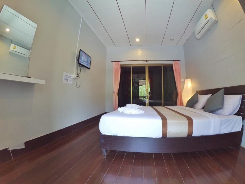 Marina Hut Guest house