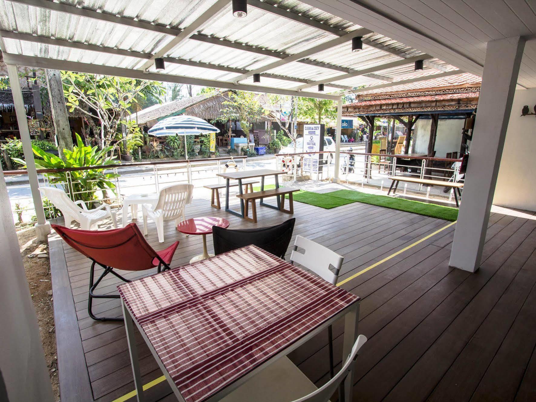 Nautical & Seashell House Bed & Breakfast 2*