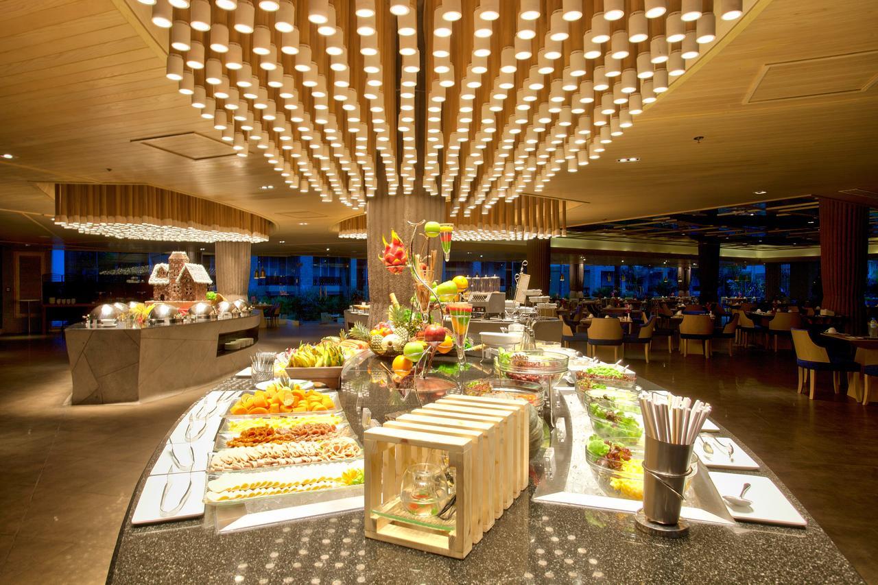 Graceland Khaolak Beachfront 5*