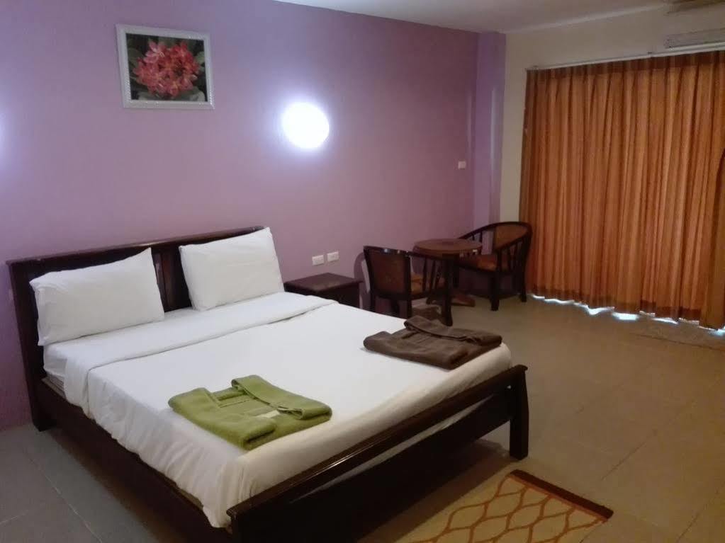 Hotel Number 1 & Restaurant Ao Nang