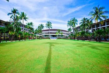 Resort Graceland Khaolak Beachfront 5*