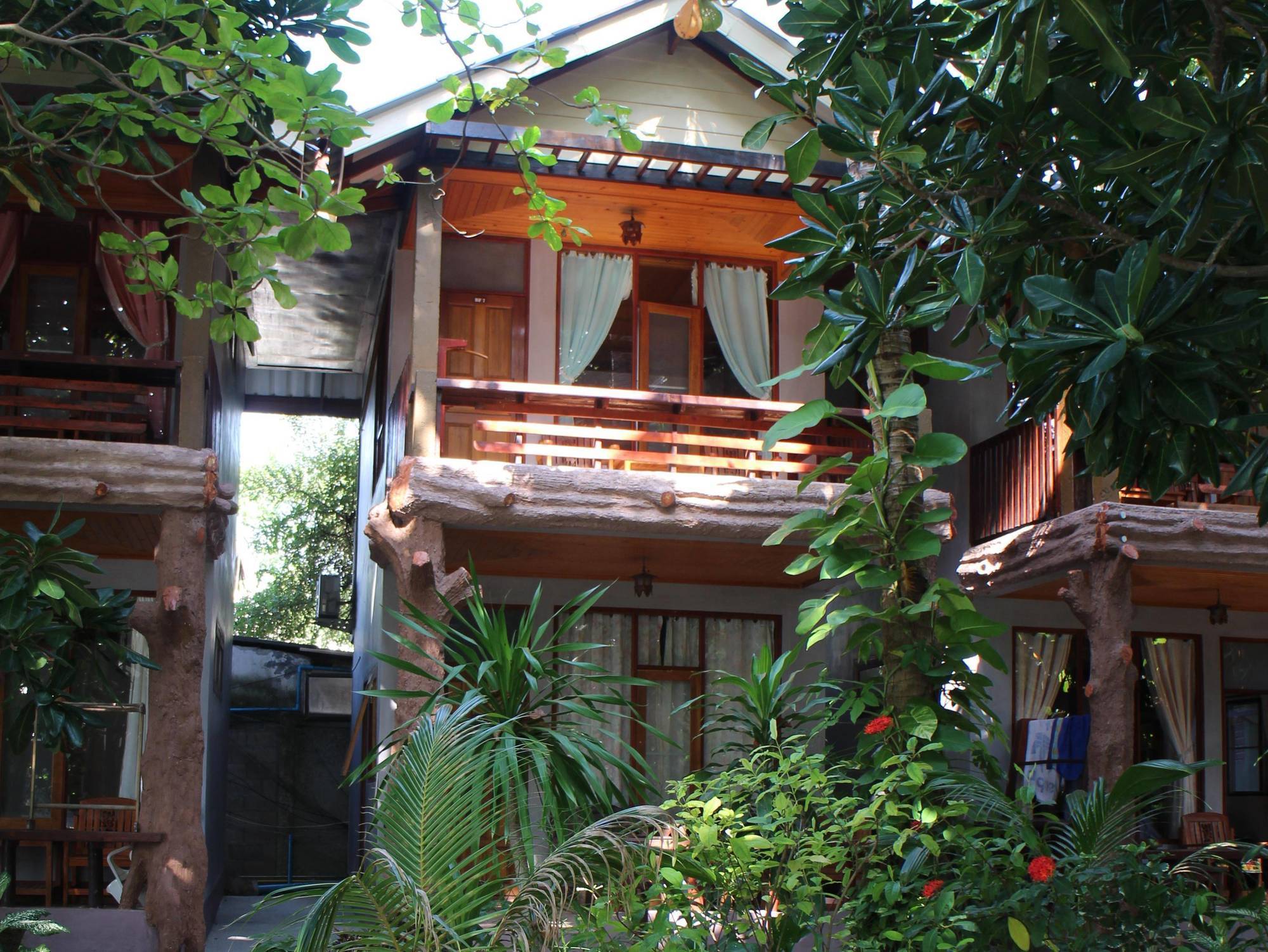 Big Fish Resort Koh Tao