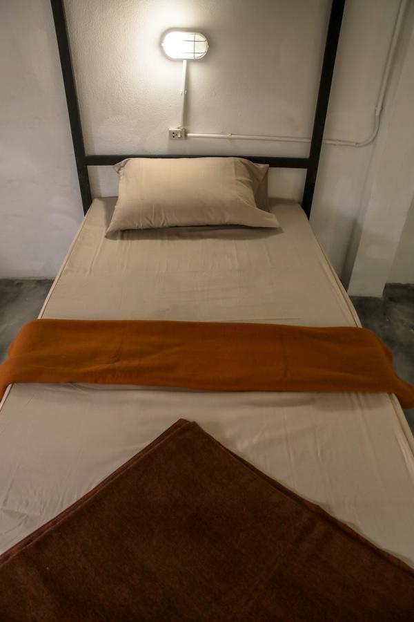 Black Wood Hostel Koh Tao