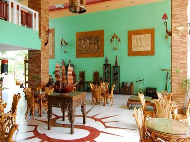 Resort Montra 4*