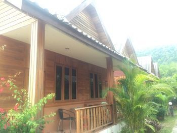 Poonsap Apartment Ban Ai Dao