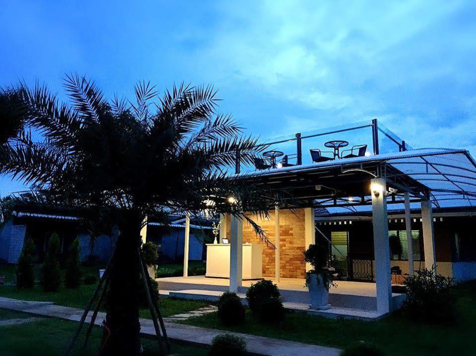 V Valley 4* Satun