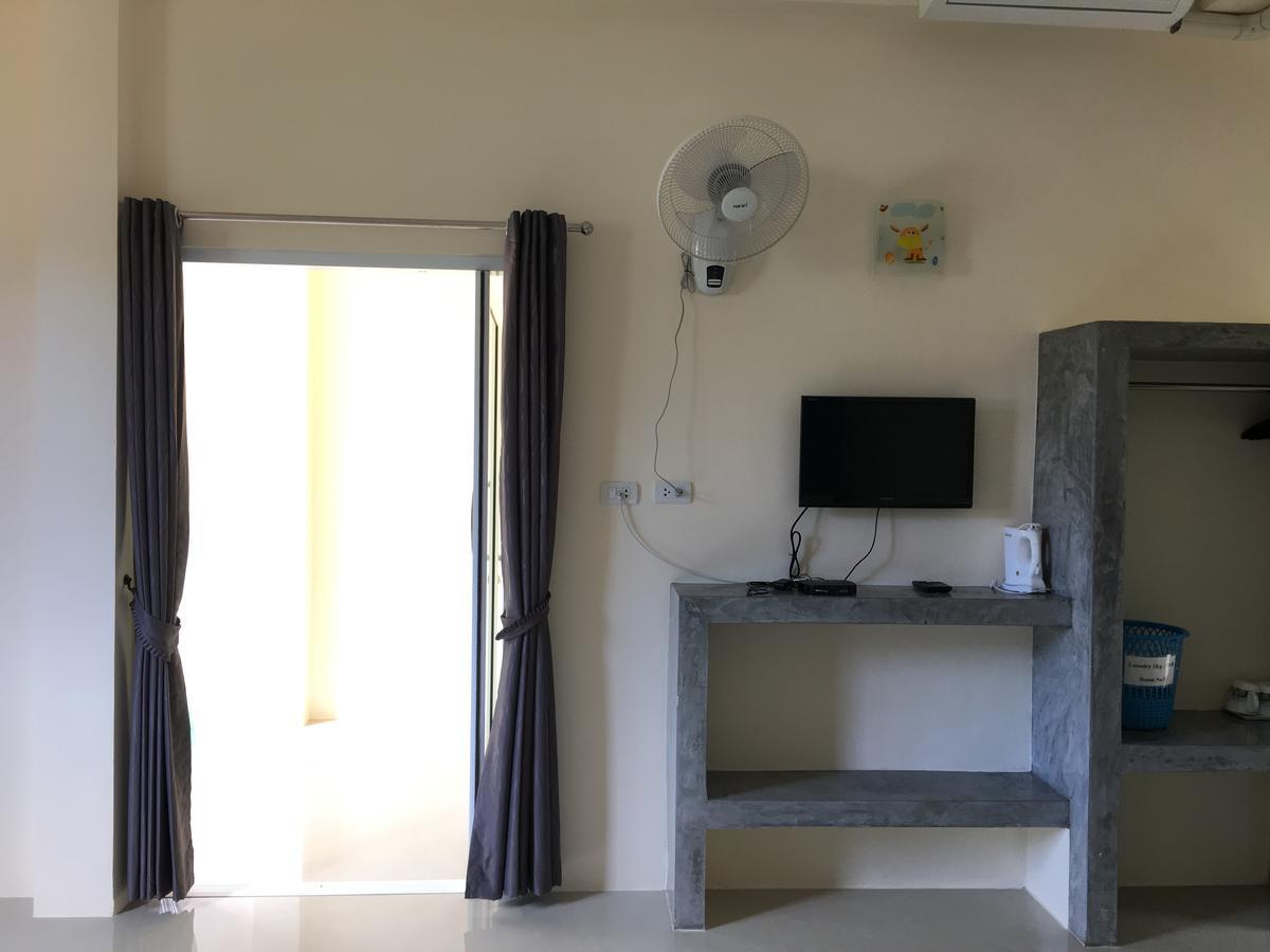 Budchui Hostel *