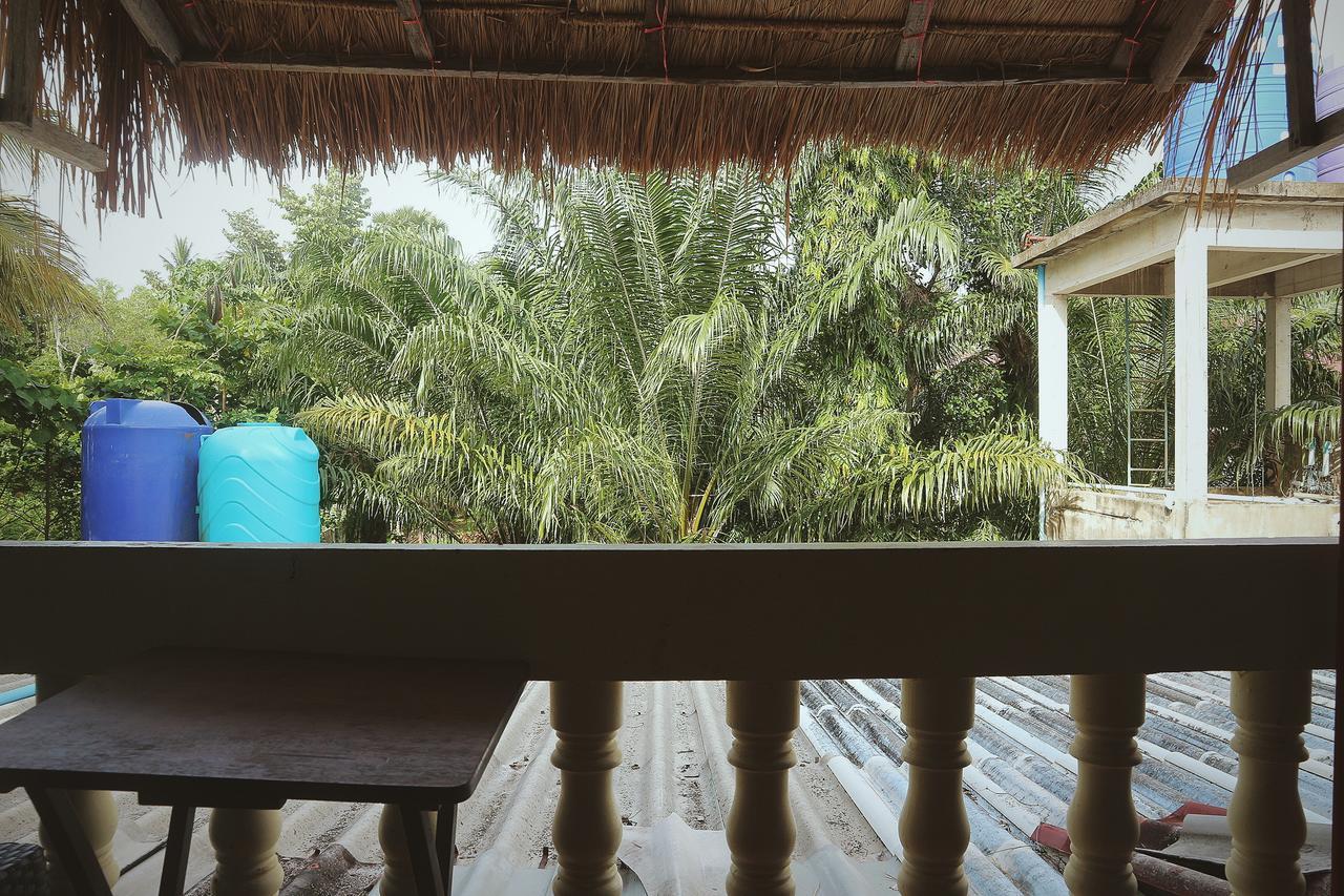 Marina Hut Koh Lanta