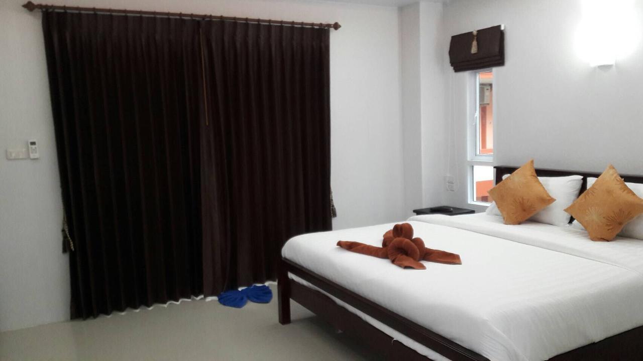 Tamarind Lanta 3*