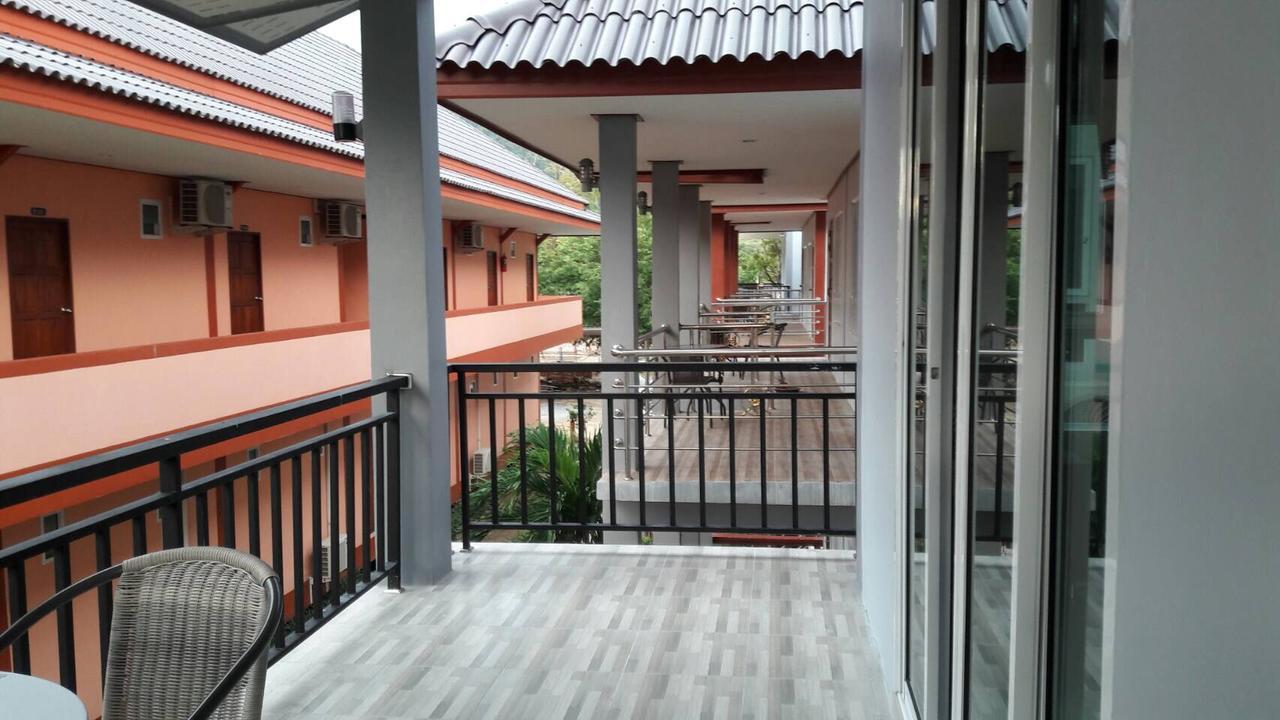 Tamarind Lanta 3*