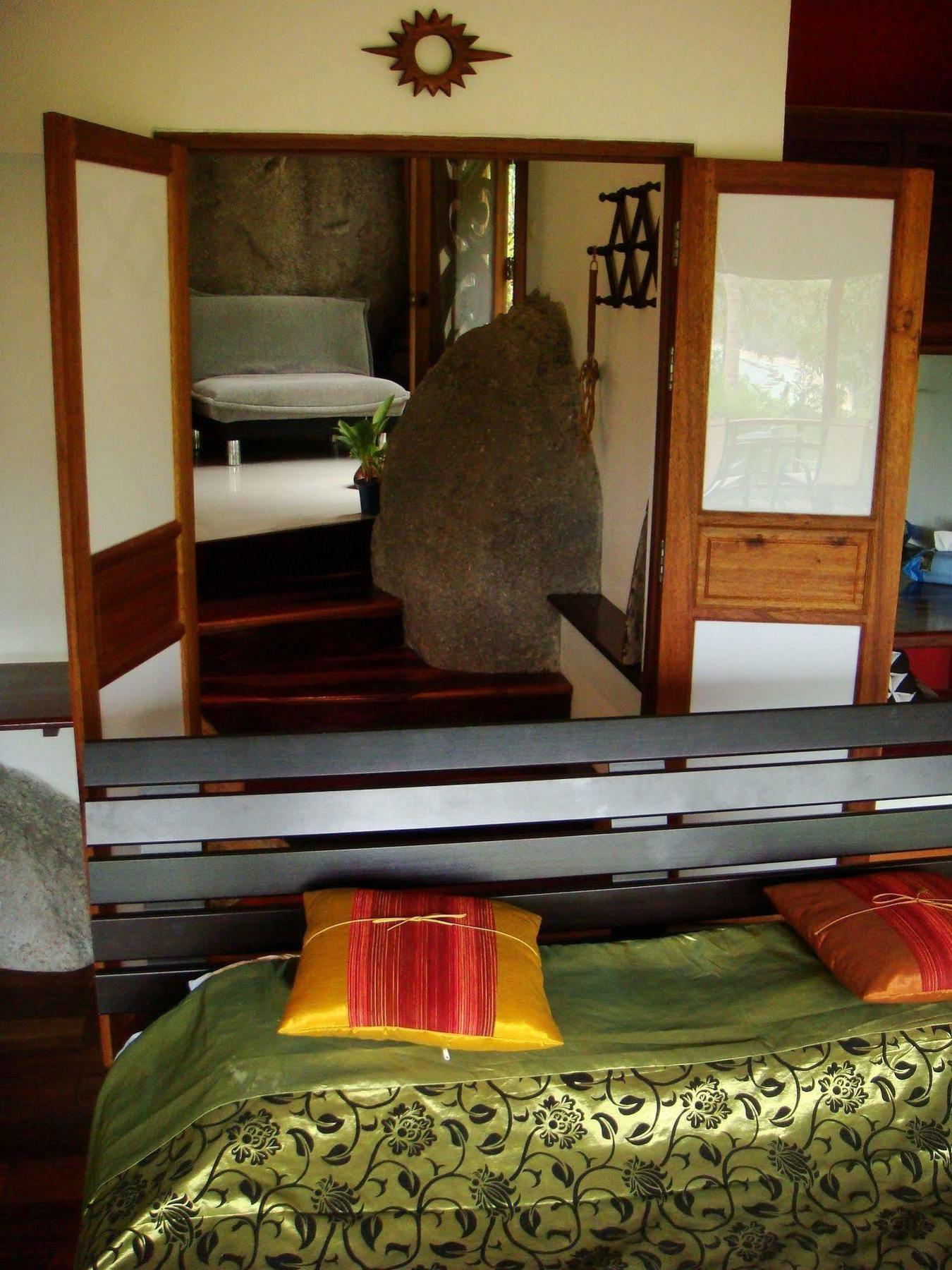 La Cigale Bed & Breakfast Koh Tao