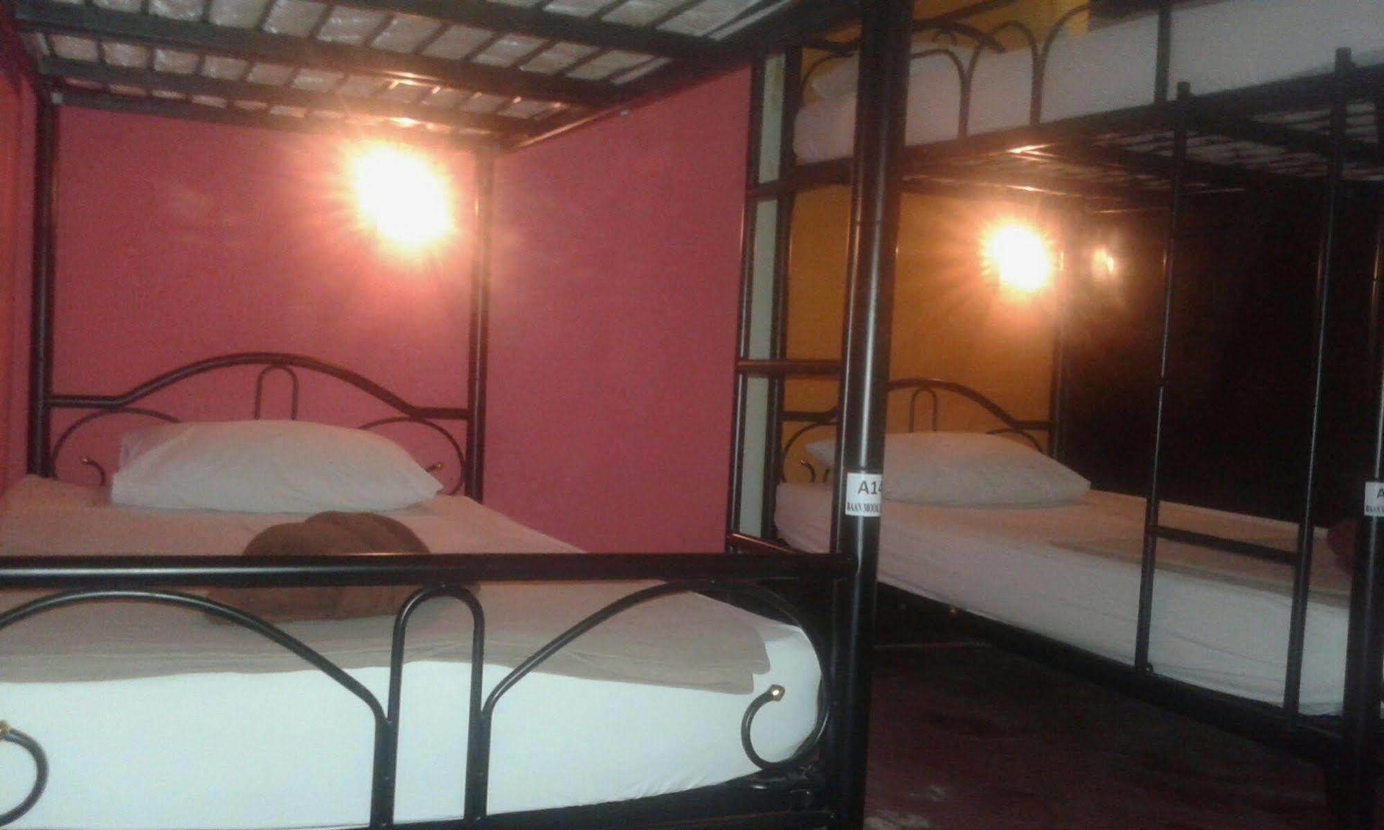 Hostel Baan Mook Anda Koh Lanta