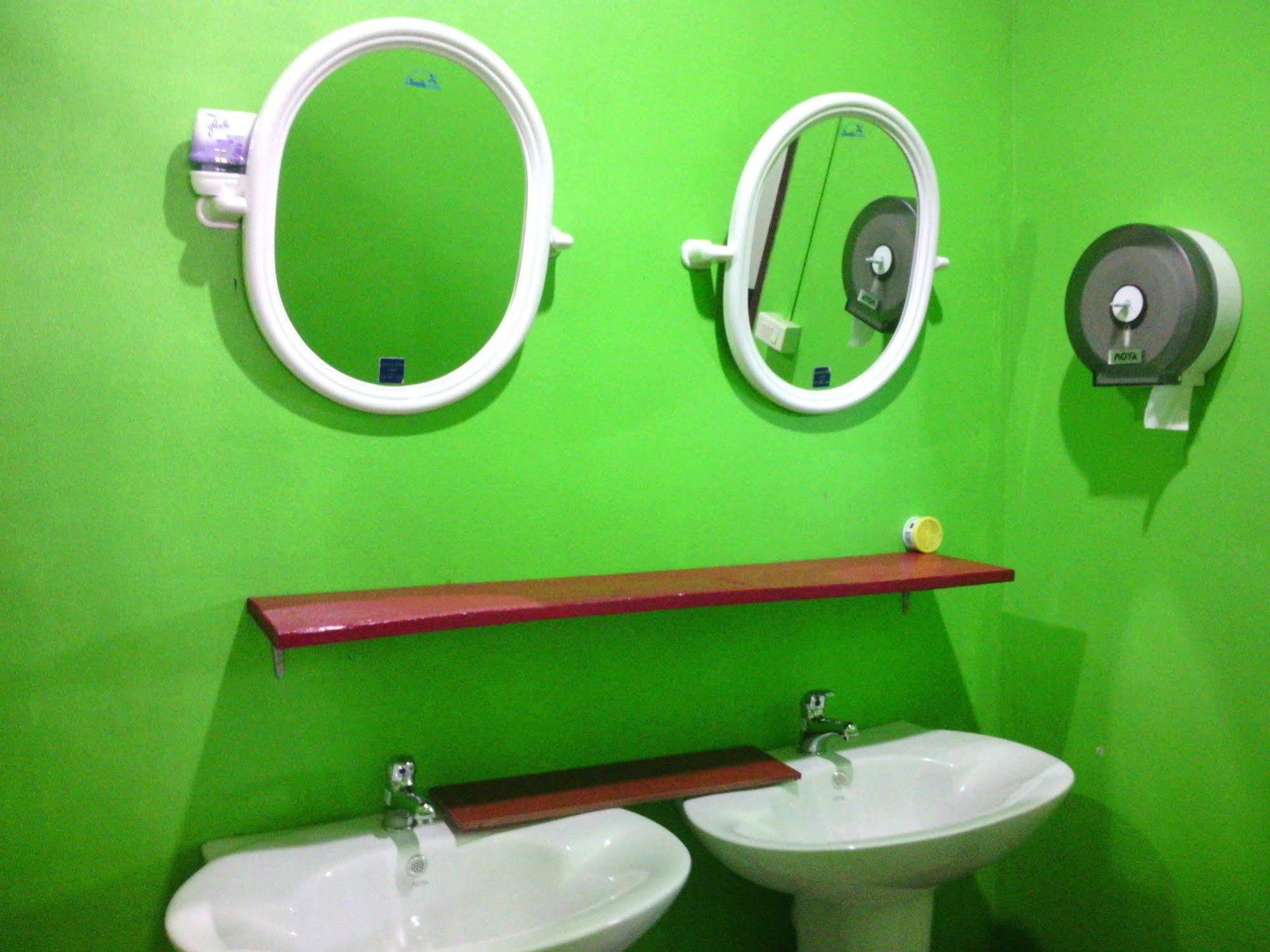 Baan Mook Anda Hostel *