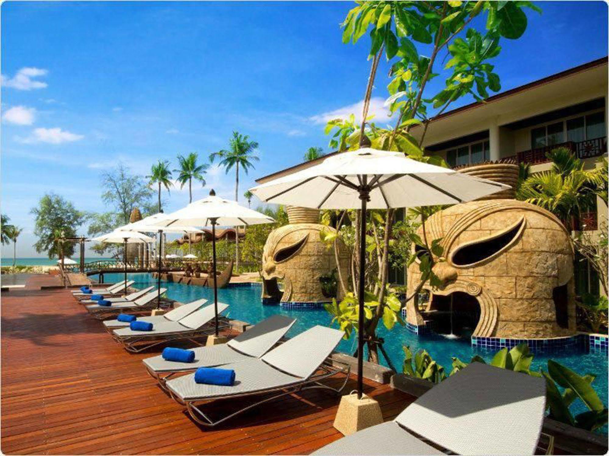 Graceland Khaolak Beachfront 5*
