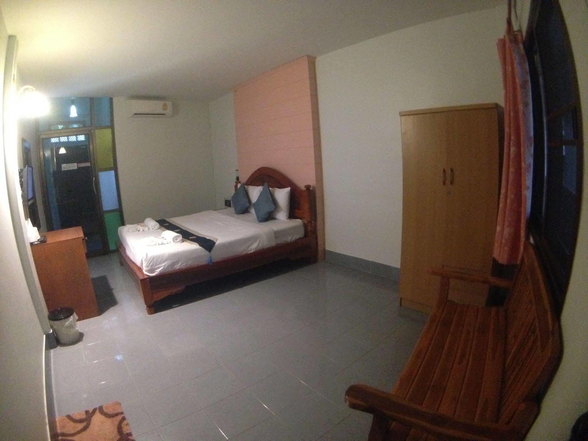 Srichada Khaolak - Sha Extra Guest house