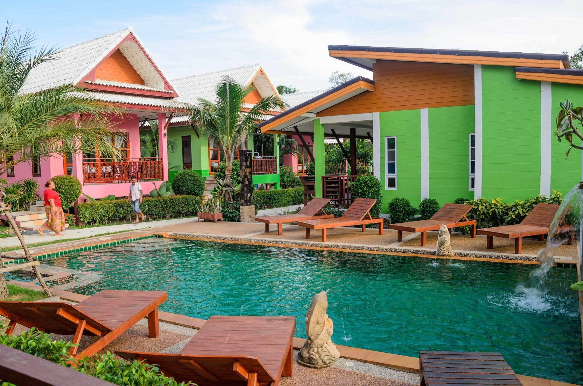Pinky & - Sha Extra Hotel Koh Lanta
