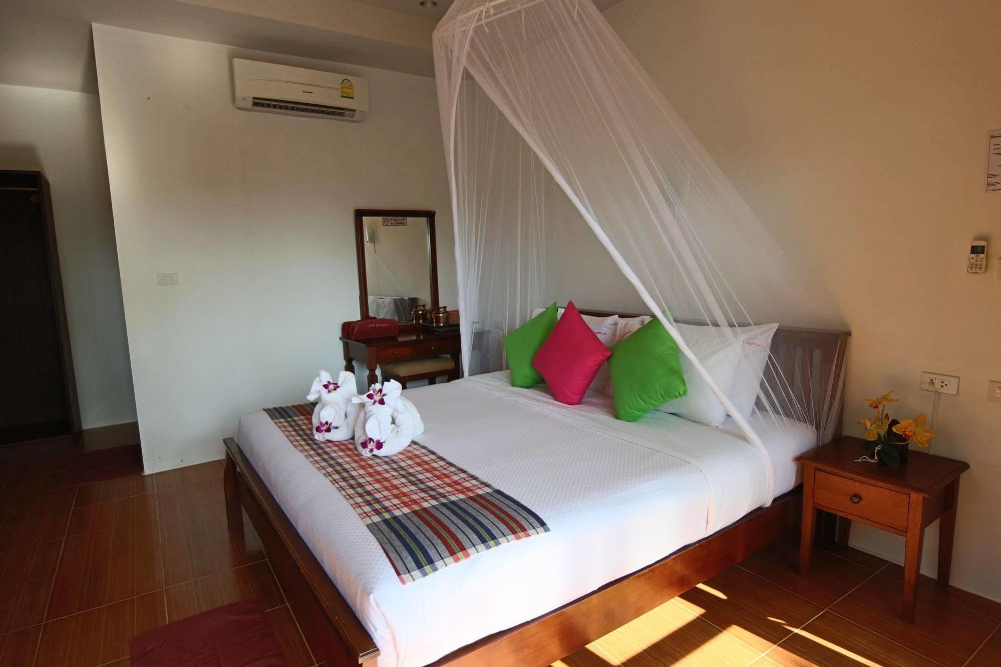 Hotel Pinky & - Sha Extra